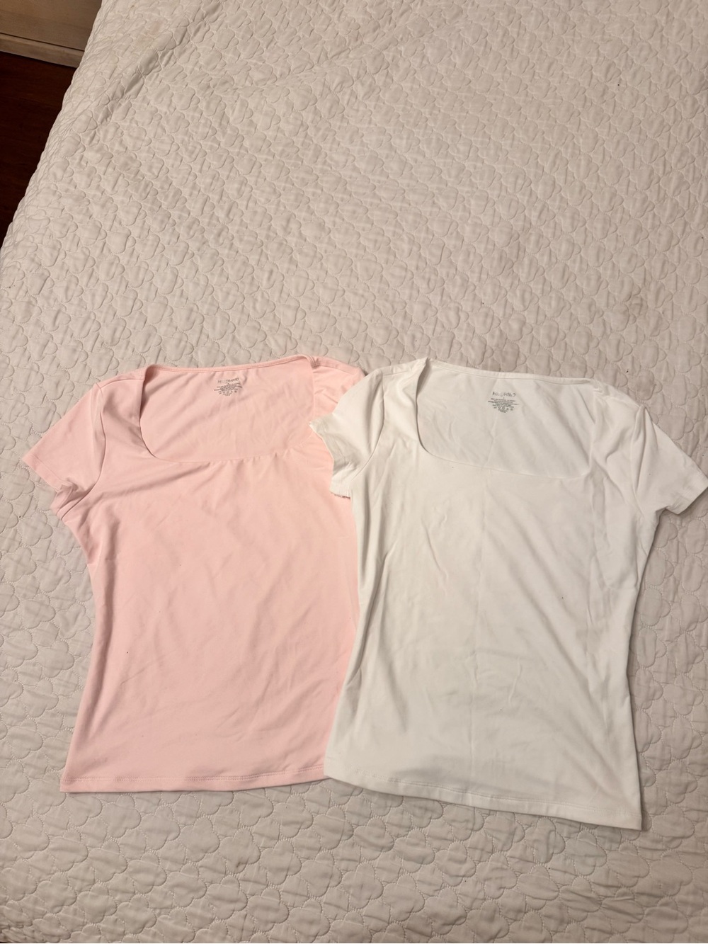 Amazon Women’s Scoop Neck Short Sleeve Tops - Pink & White